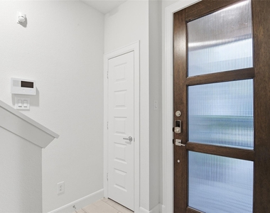 2733 Eado Edge Court - Photo Thumbnail 3