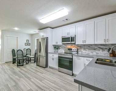 13706 Corken Way Court - Photo Thumbnail 5