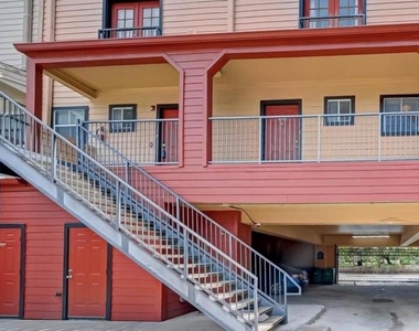 1618 Elgin Street - Photo Thumbnail 18