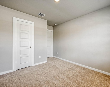 2611 Westward Hill Drive - Photo Thumbnail 21