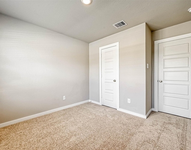 2611 Westward Hill Drive - Photo Thumbnail 22