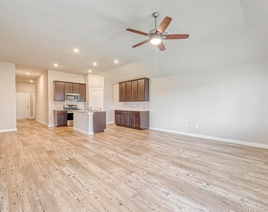 2611 Westward Hill Drive - Photo Thumbnail 9