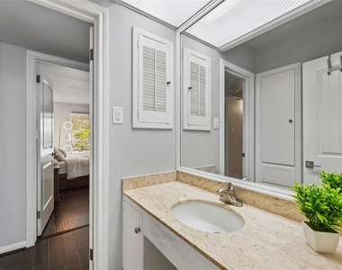 2600 Bellefontaine Street - Photo Thumbnail 11