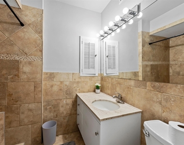 2600 Bellefontaine Street - Photo Thumbnail 9