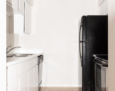 2800 Jeanetta Street - Photo Thumbnail 11