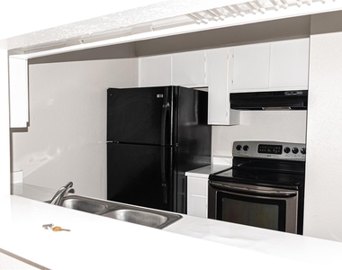 2800 Jeanetta Street - Photo Thumbnail 12