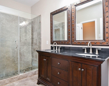 927 Grand Junction Drive - Photo Thumbnail 14