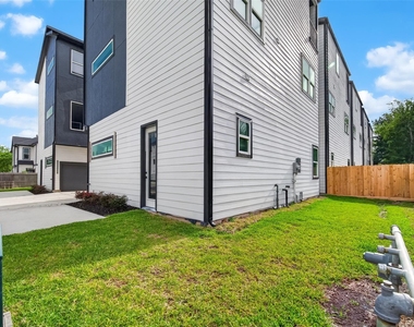 1936 Laverne Street - Photo Thumbnail 30