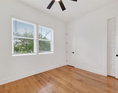 1936 Laverne Street - Photo Thumbnail 19