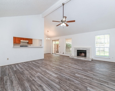 4511 Alamo Avenue - Photo Thumbnail 3