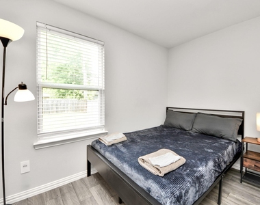 9027 Madera Road - Photo Thumbnail 34