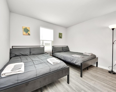 9027 Madera Road - Photo Thumbnail 17