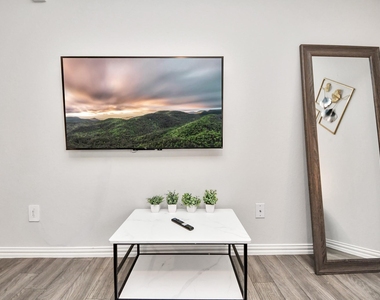9027 Madera Road - Photo Thumbnail 4