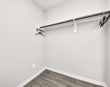 9027 Madera Road - Photo Thumbnail 28