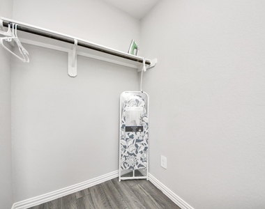 9027 Madera Road - Photo Thumbnail 19