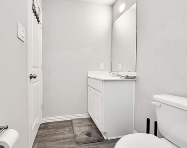 9027 Madera Road - Photo Thumbnail 21