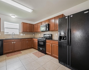 18334 Fair Grange Lane - Photo Thumbnail 17