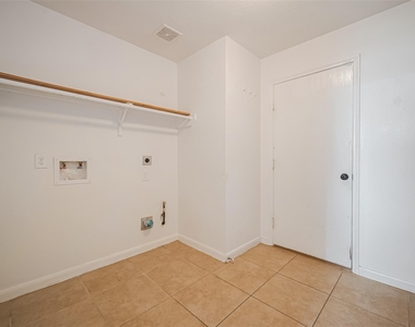 18334 Fair Grange Lane - Photo Thumbnail 21