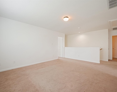 18334 Fair Grange Lane - Photo Thumbnail 14