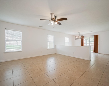 18334 Fair Grange Lane - Photo Thumbnail 4