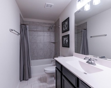 4006 Starbright Street - Photo Thumbnail 11