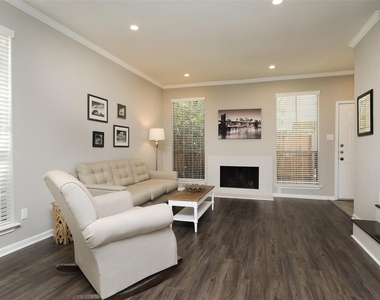 1201 Mcduffie Street - Photo Thumbnail 6