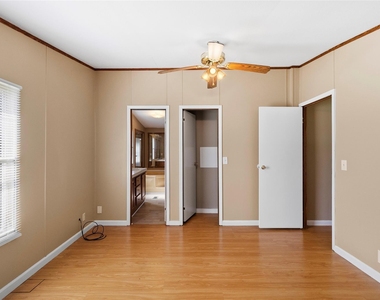 16561 Desert Star Drive - Photo Thumbnail 9