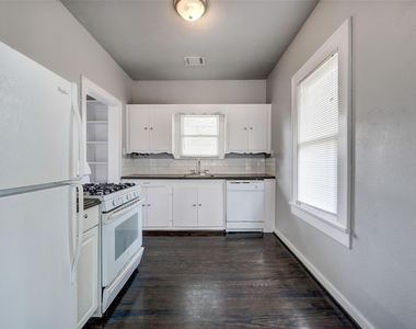 109 E 23rd Street - Photo Thumbnail 19