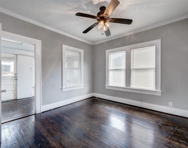 109 E 23rd Street - Photo Thumbnail 14