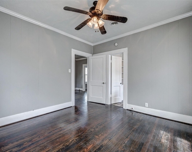109 E 23rd Street - Photo Thumbnail 6