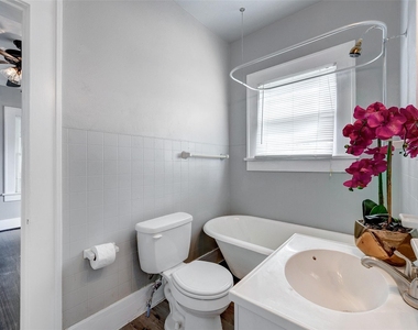 109 E 23rd Street - Photo Thumbnail 18