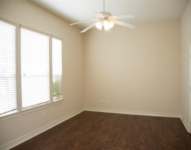 2032 Cork Street - Photo Thumbnail 11