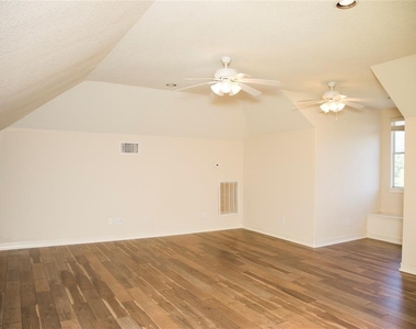 2032 Cork Street - Photo Thumbnail 24