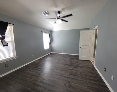 14030 Embry Stone Lane - Photo Thumbnail 11