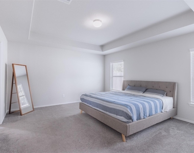 20906 Twining Rose Lane - Photo Thumbnail 5