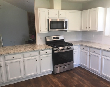 2618 Olster Drive - Photo Thumbnail 3