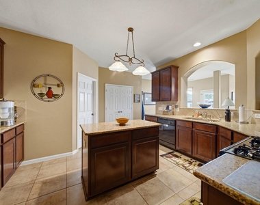4462 Gerona Street - Photo Thumbnail 20