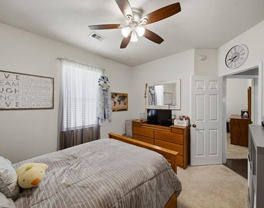 4462 Gerona Street - Photo Thumbnail 23