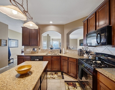 4462 Gerona Street - Photo Thumbnail 19