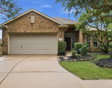 4462 Gerona Street - Photo Thumbnail 2