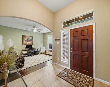 4462 Gerona Street - Photo Thumbnail 8