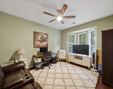 4462 Gerona Street - Photo Thumbnail 10