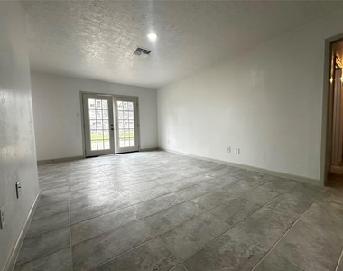 7718 Mosewood Street - Photo Thumbnail 4