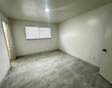 7718 Mosewood Street - Photo Thumbnail 6