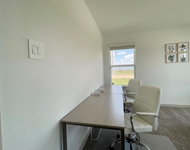 3902 Itzle Island Court - Photo Thumbnail 34