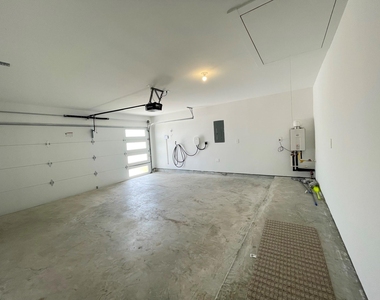 3902 Itzle Island Court - Photo Thumbnail 45