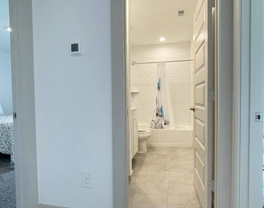 3902 Itzle Island Court - Photo Thumbnail 35