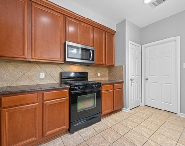 3646 Standing Rock Drive - Photo Thumbnail 3