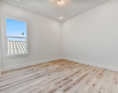 5906 Saint Augustine Street - Photo Thumbnail 25
