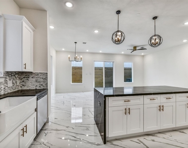 5906 Saint Augustine Street - Photo Thumbnail 14